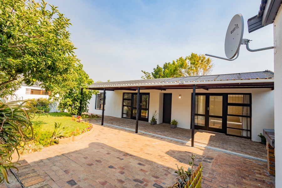 5 Bedroom Property for Sale in De Bron Western Cape